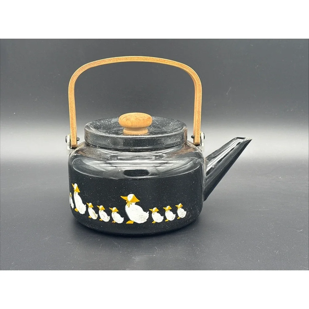 Vintage 1980s Country Duck Family Black Speckled Enamel Tea Kettle Wood Handle